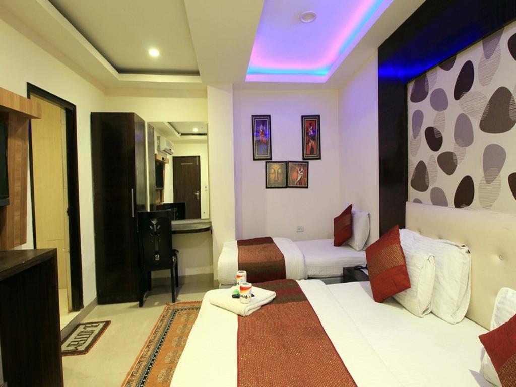 Hotel Arjun Ню Делхи Екстериор снимка